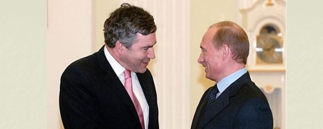 Экс-премьер Британии Браун пожаловался на унижения со стороны президента России Путина